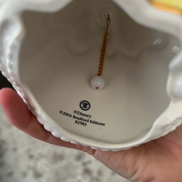 Belle Disney 2004 Bradford Editions Collectible - Picture 4 of 4